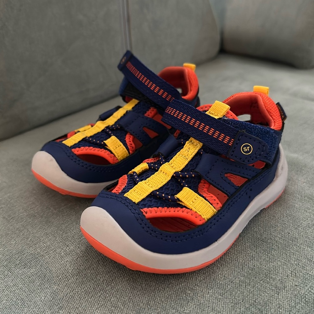 Stride Rite Unisex-Child SRTech Wade Sandal 5.5 W